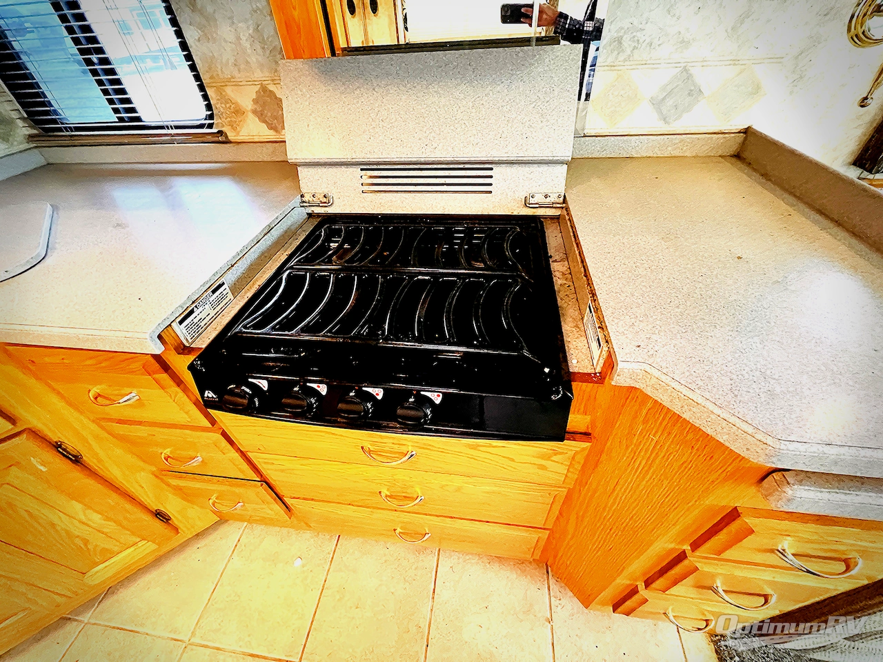 2004 Newmar Dutch Star 4010 Photo 12