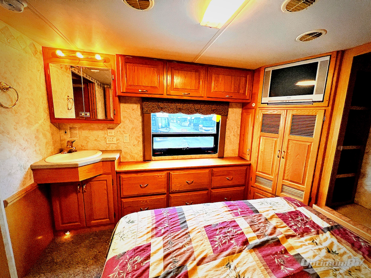 2004 Newmar Dutch Star 4010 Photo 19