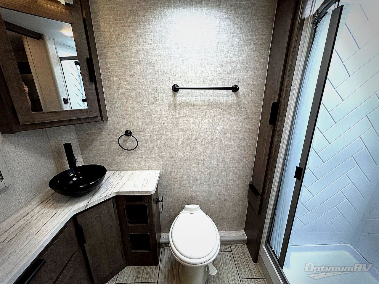 2025 Lance Lance Travel Trailers 2255 Photo 11