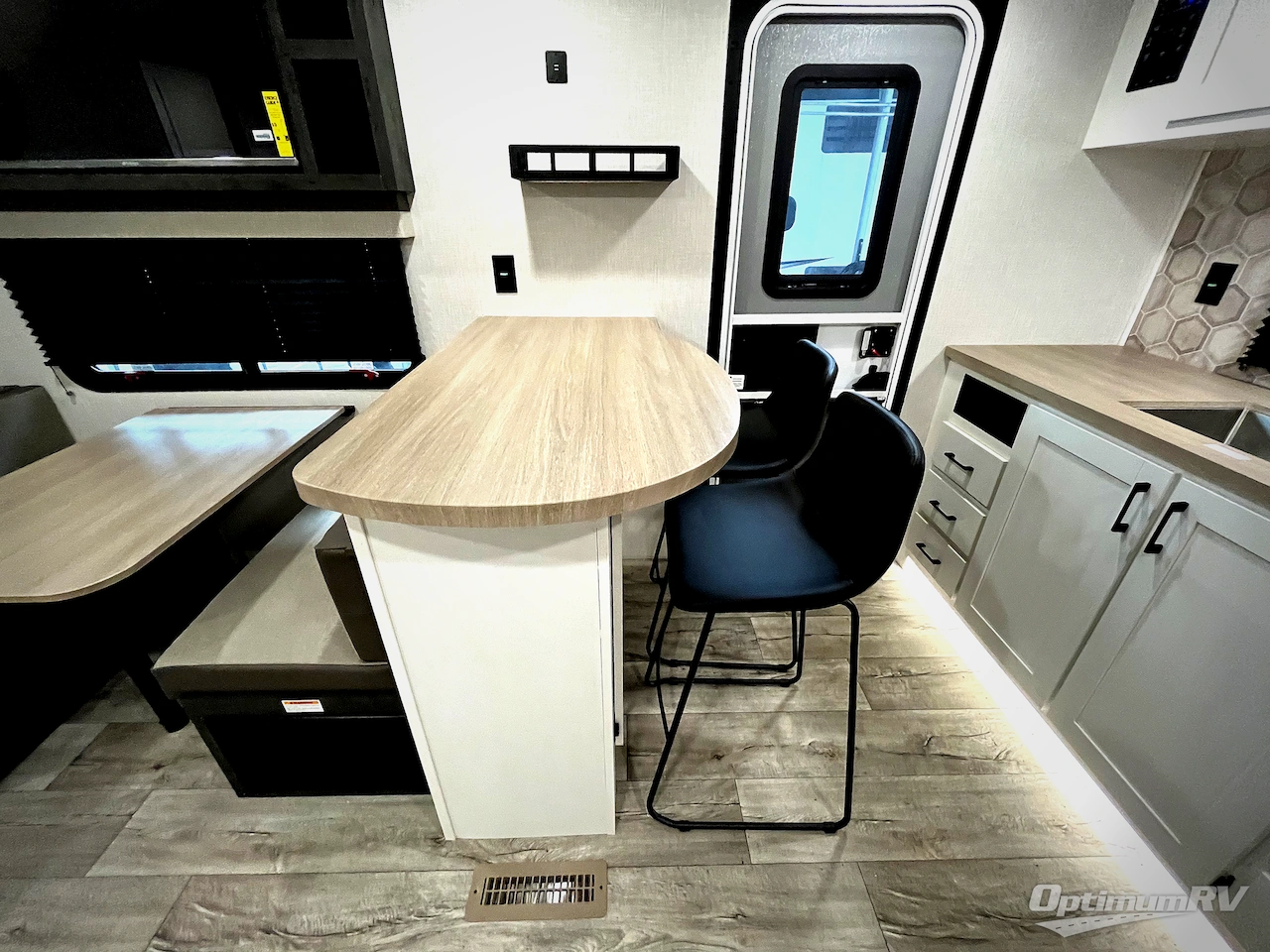 2025 Venture Sienna SA231VRK Photo 9