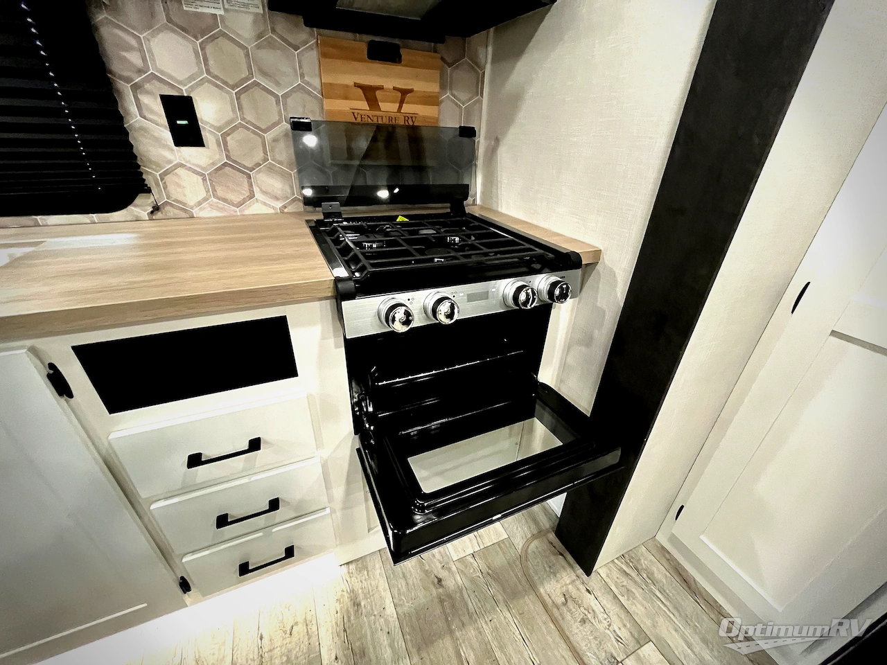 2025 Venture Sienna SA231VRK Photo 14