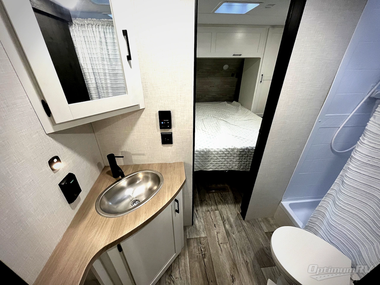 2025 Venture Sienna SA231VRK Photo 18