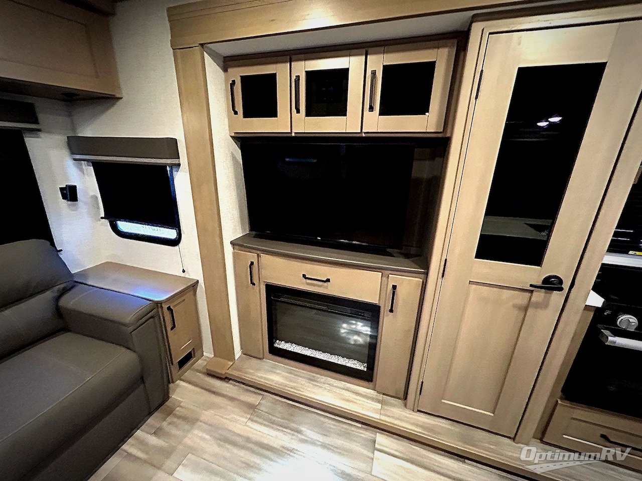 2024 Grand Design Reflection 315RLTS Photo 15