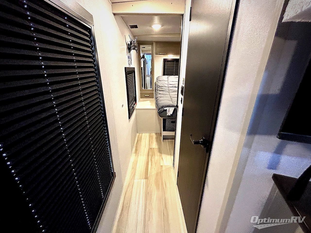 2025 Forest River Wildwood Heritage Glen 314BUD Photo 7