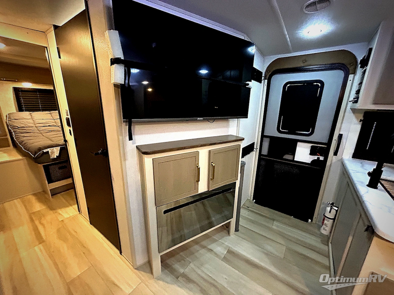 2025 Forest River Wildwood Heritage Glen 314BUD Photo 11