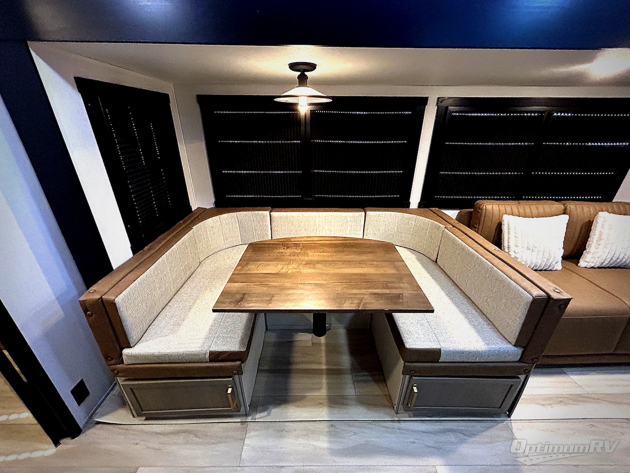 2025 Forest River Wildwood Heritage Glen 314BUD Photo 14