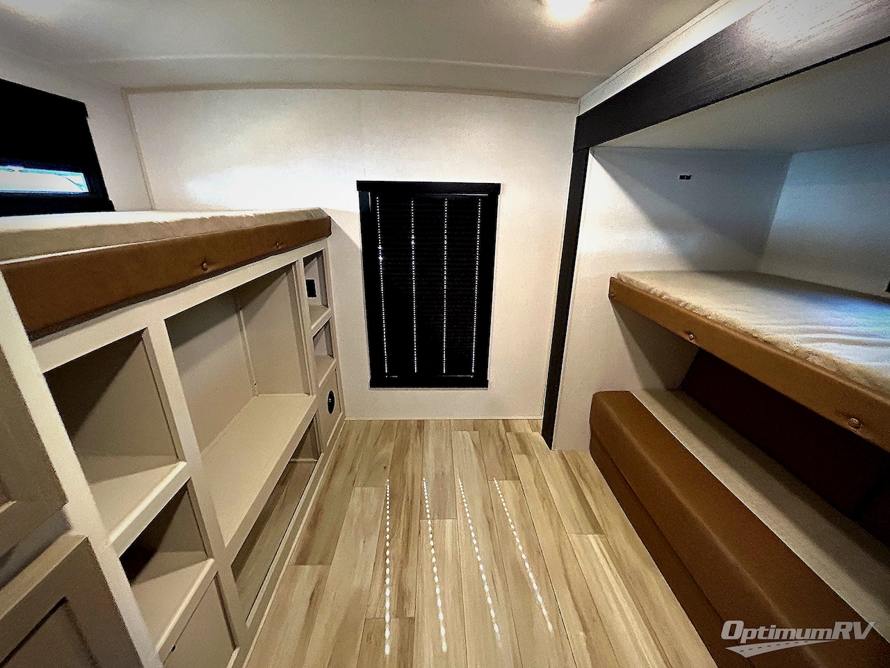 2025 Forest River Wildwood Heritage Glen 314BUD Photo 16