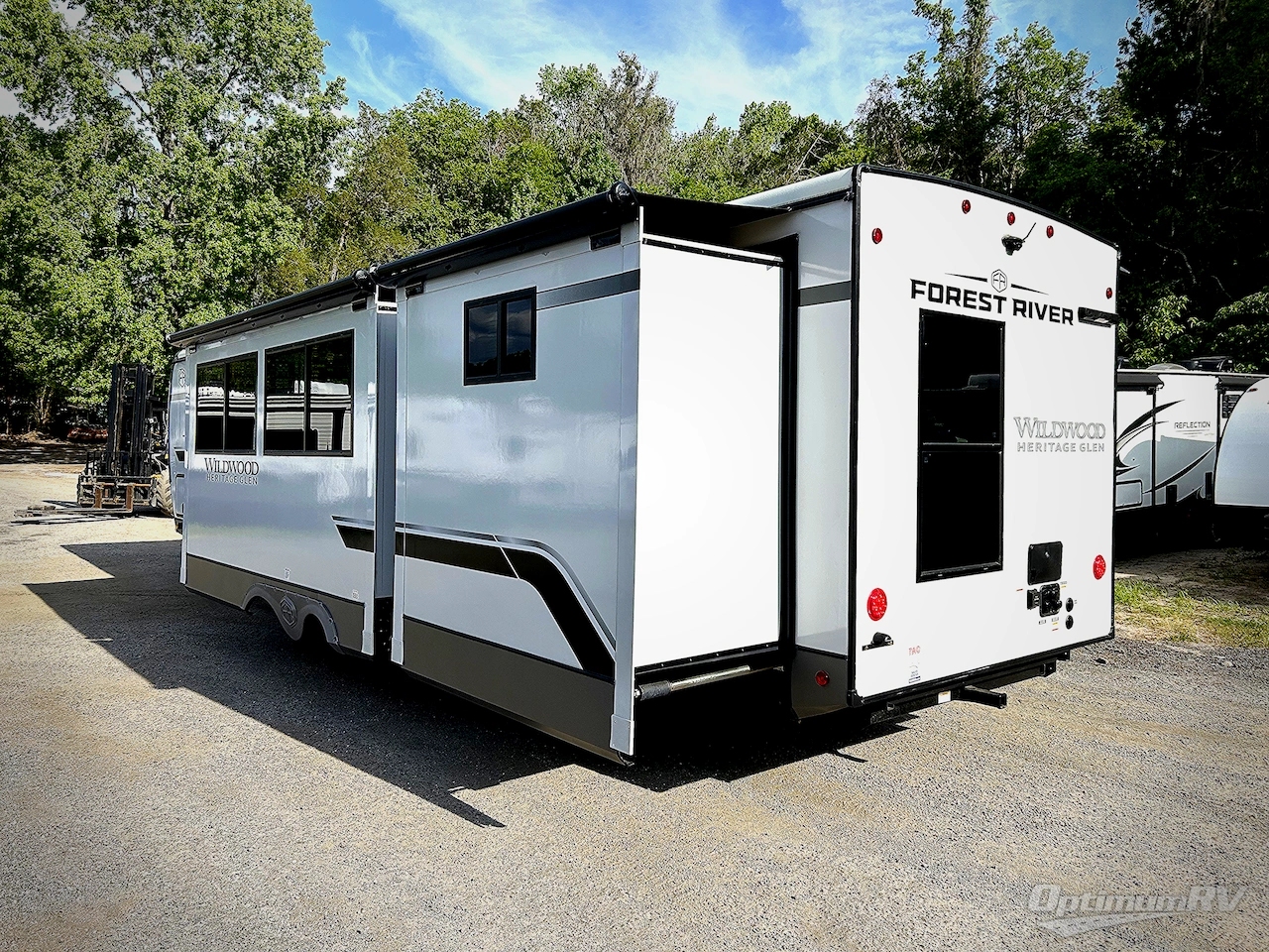 2025 Forest River Wildwood Heritage Glen 314BUD Photo 3