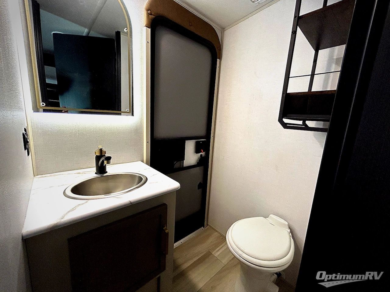 2025 Forest River Wildwood Heritage Glen 314BUD Photo 15