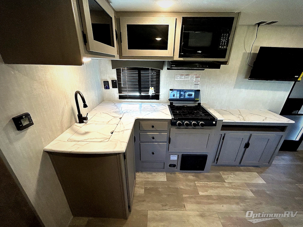 2025 Forest River Viking 6K Series 262BHS Photo 4