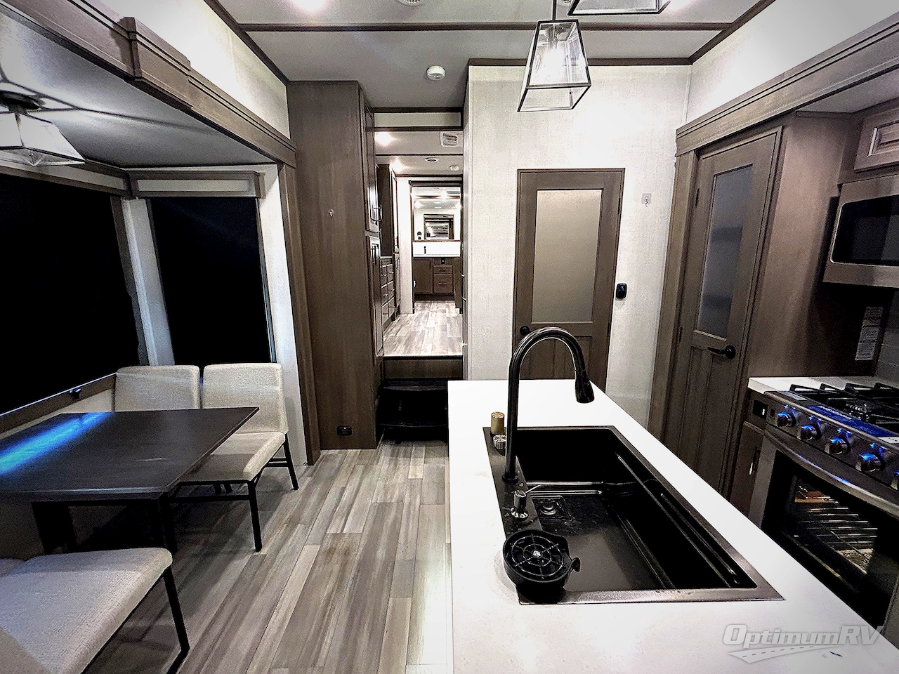 2024 Grand Design Solitude 380FL Photo 4