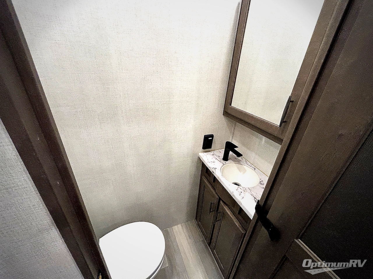 2024 Grand Design Solitude 380FL Photo 16