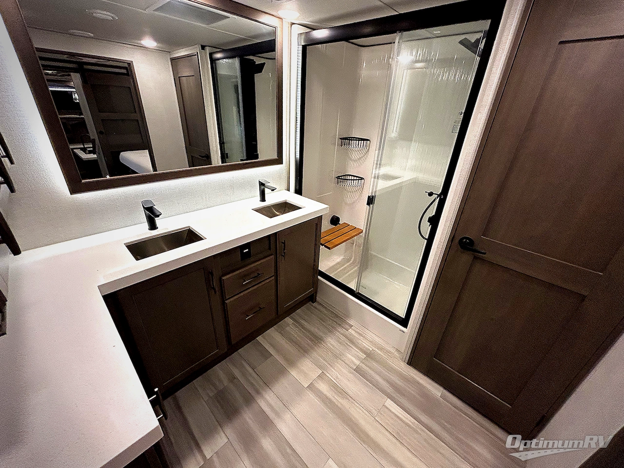 2024 Grand Design Solitude 380FL Photo 20