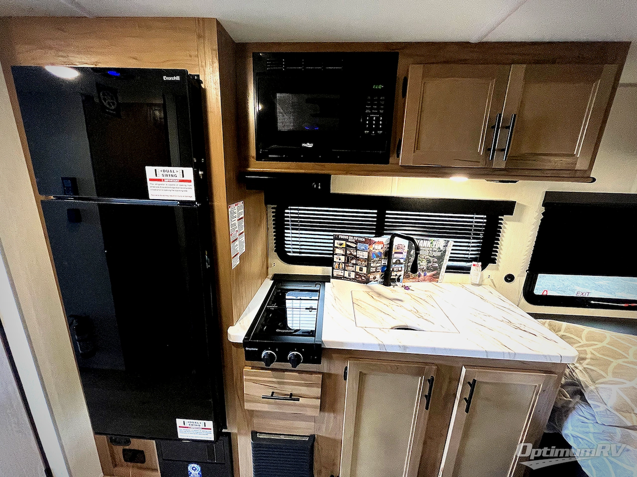 2025 Forest River Cherokee Wolf Pup 14CCW Photo 7