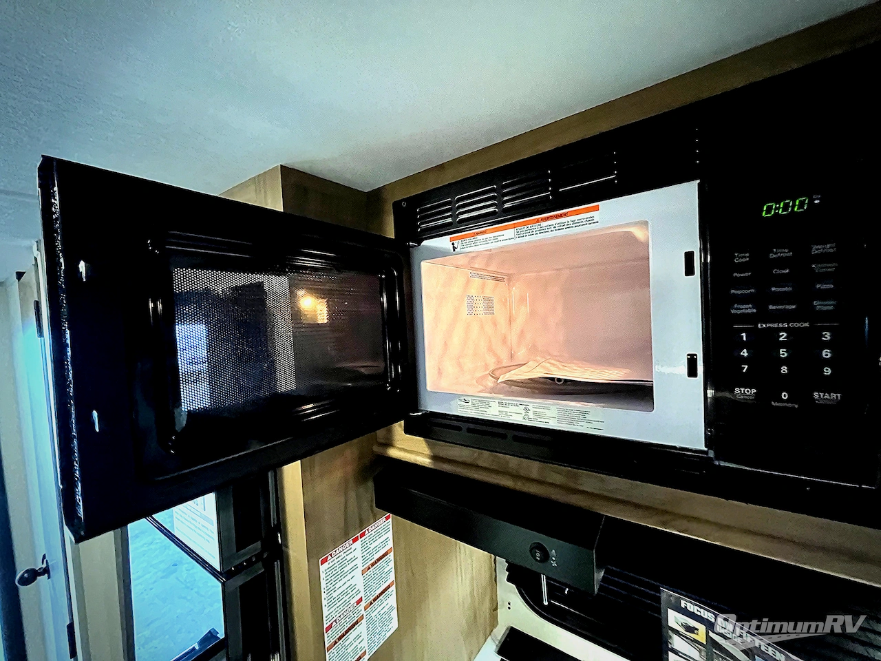 2025 Forest River Cherokee Wolf Pup 14CCW Photo 9