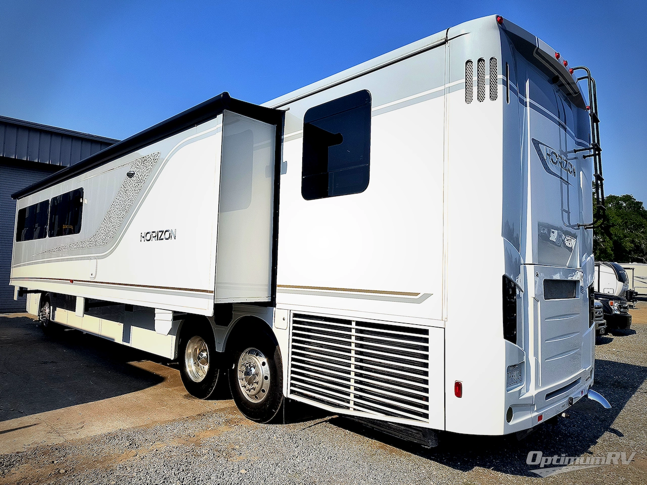 2020 Winnebago Horizon 42Q Photo 3