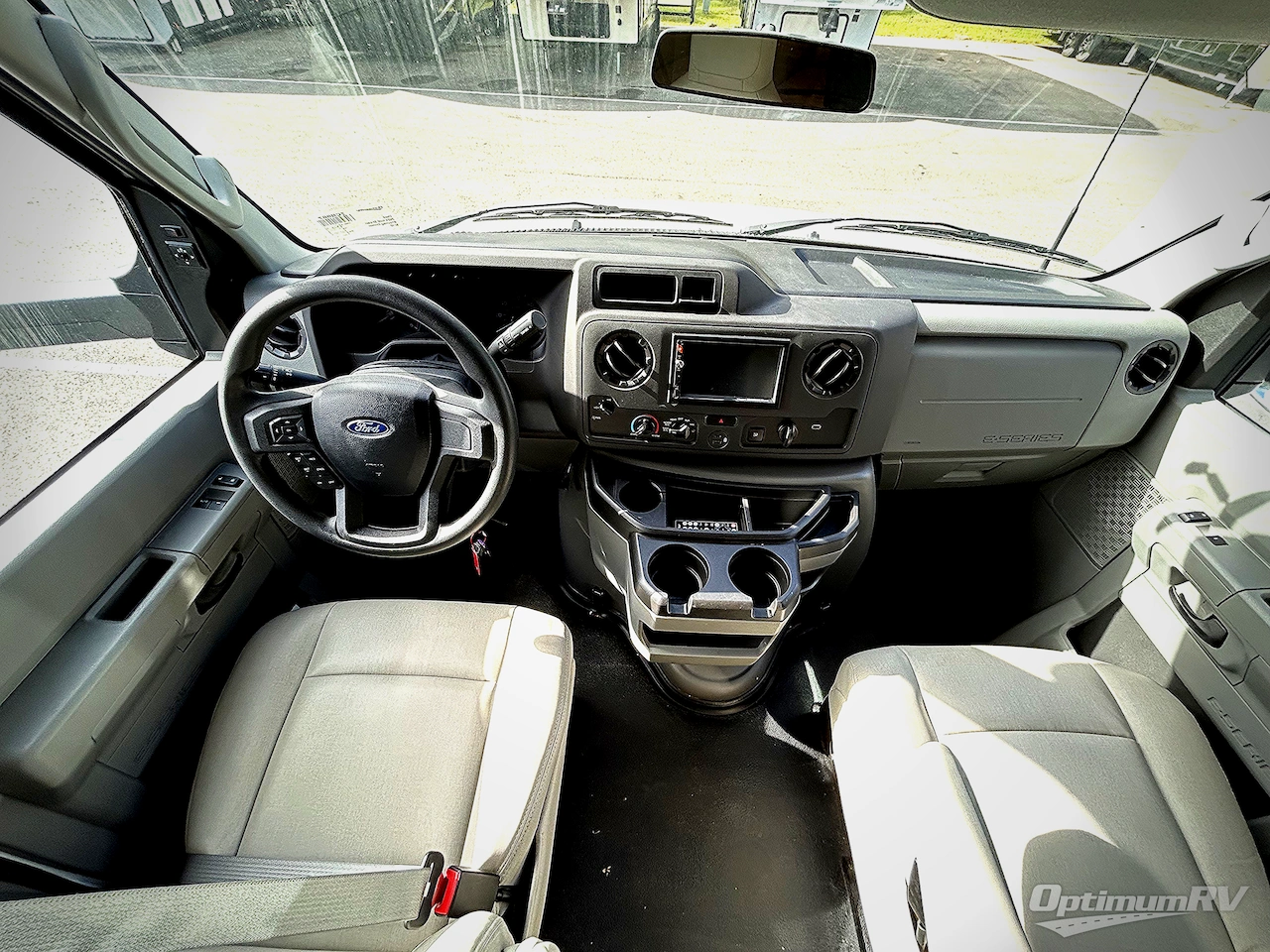 2024 Gulf Stream Yellowstone 5210 Photo 7