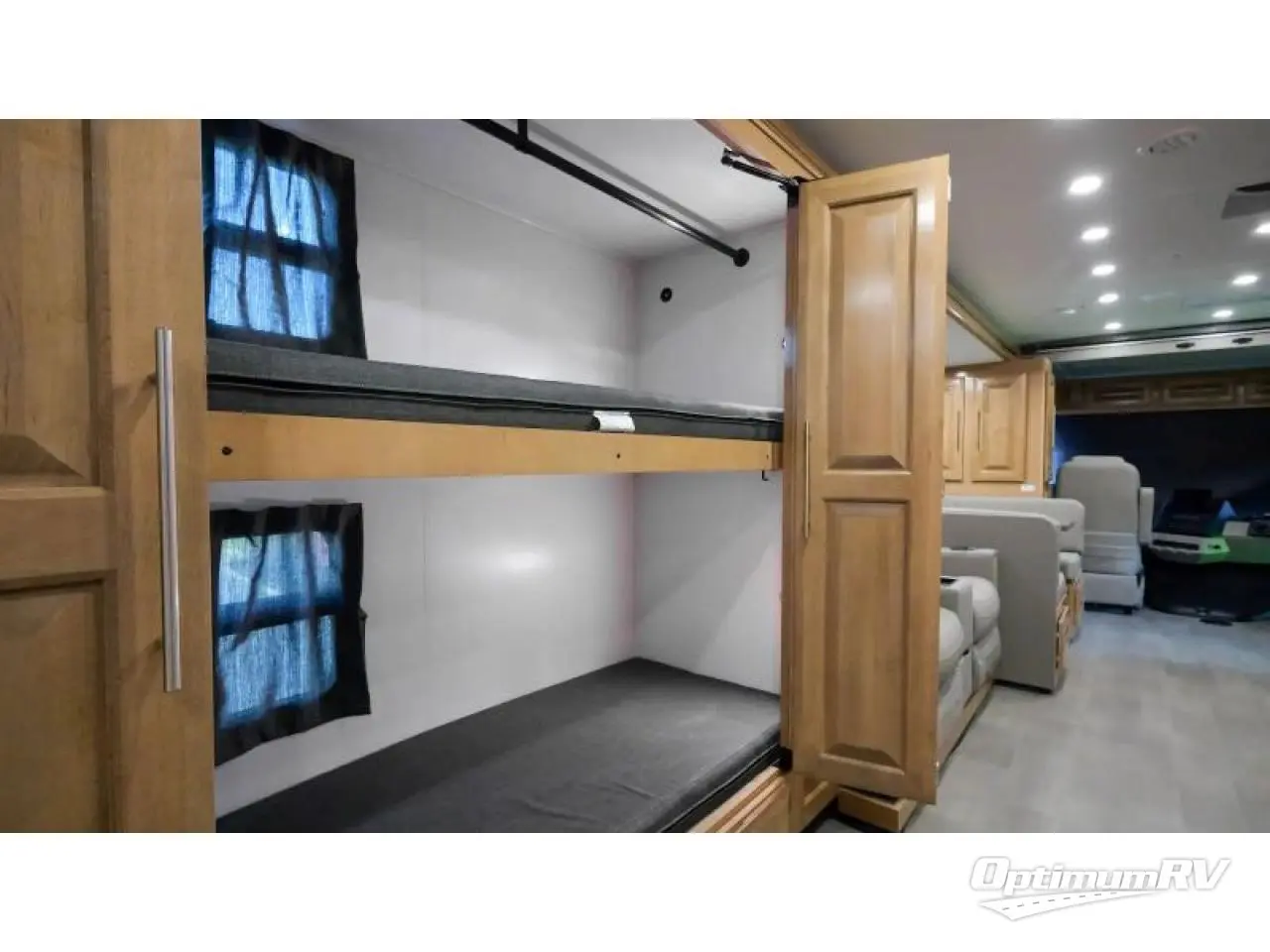 2025 Forest River Georgetown 7 Series 36K7 Photo 6