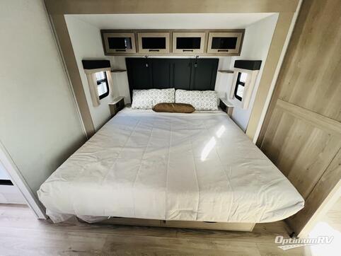 2025 Forest River Flagstaff Classic 826MBR RV Photo 4