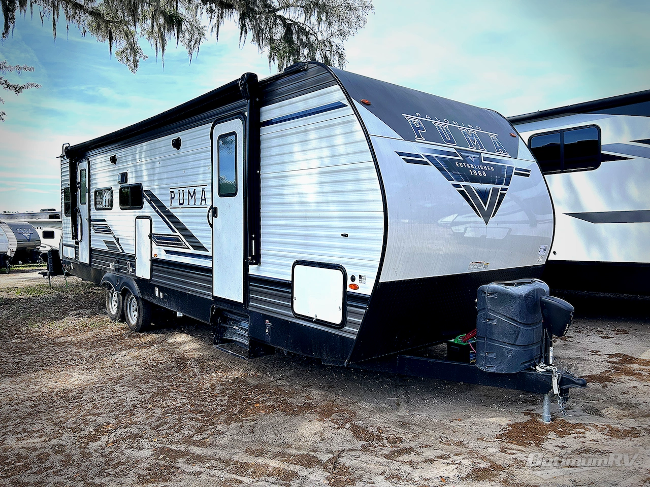 2023 Palomino Puma 26RLS Photo 1