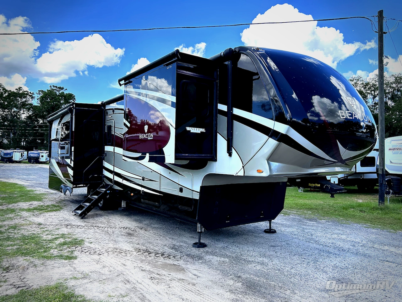 2019 VanLeigh Beacon 39RLB Photo 1