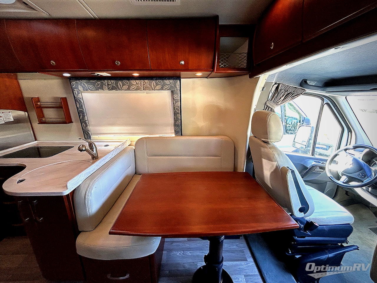2014 Leisure Travel Serenity 24CB Photo 8