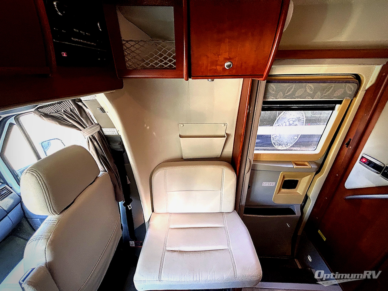 2014 Leisure Travel Serenity 24CB Photo 10
