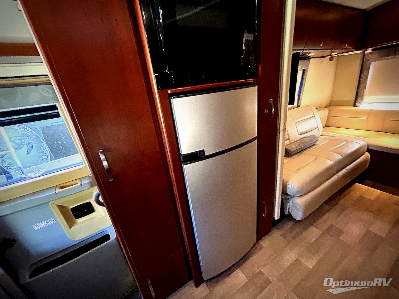 2014 Leisure Travel Serenity 24CB Photo 11