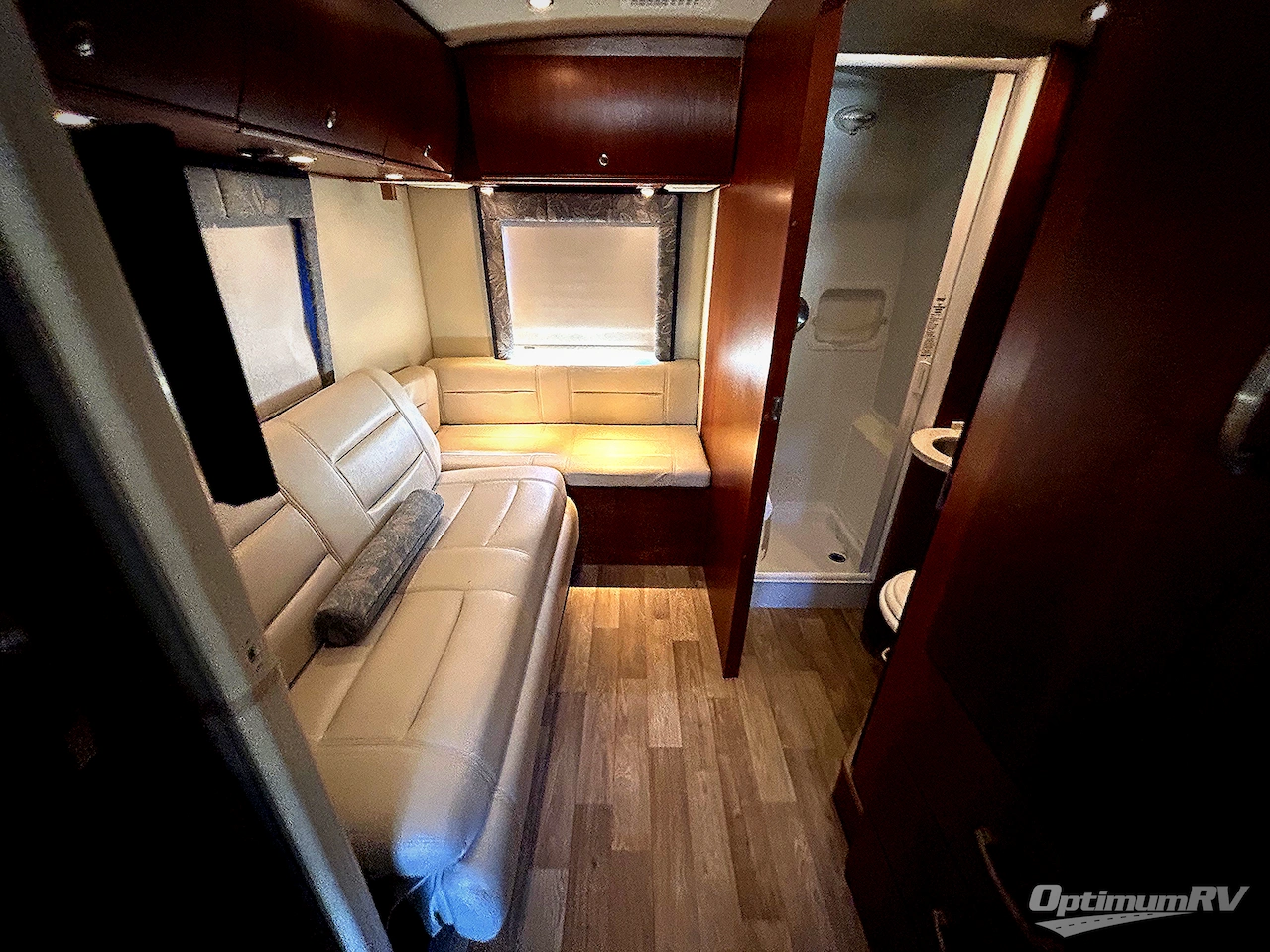 2014 Leisure Travel Serenity 24CB Photo 14