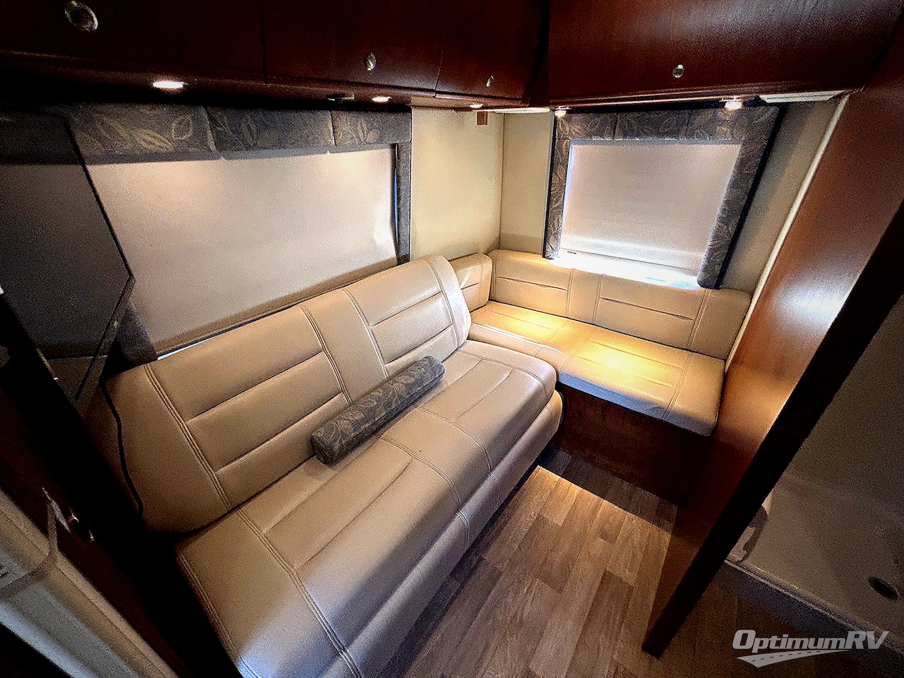 2014 Leisure Travel Serenity 24CB Photo 15