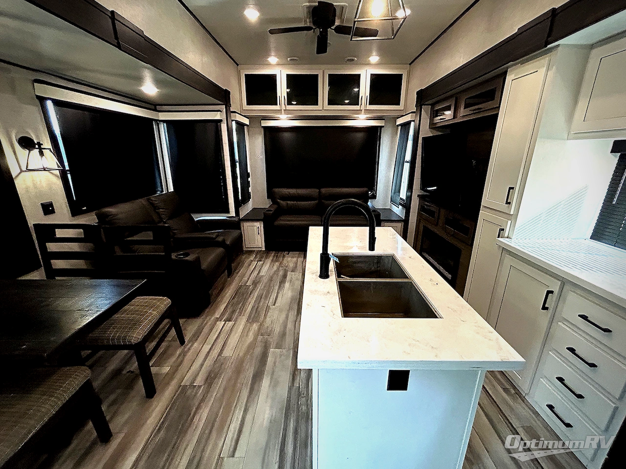 2024 Jayco Jay Flight Bungalow 40DLFT Photo 4