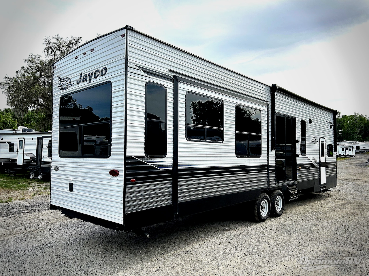 2024 Jayco Jay Flight Bungalow 40DLFT Photo 2