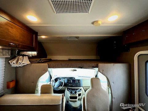 2019 Winnebago Outlook 22C RV Photo 2