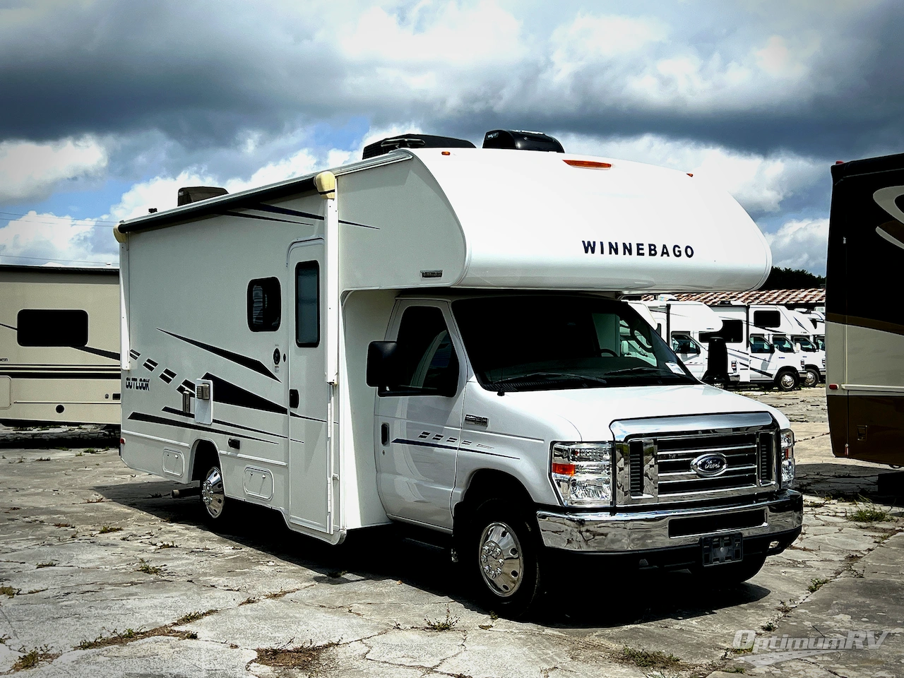 2019 Winnebago Outlook 22C Photo 1