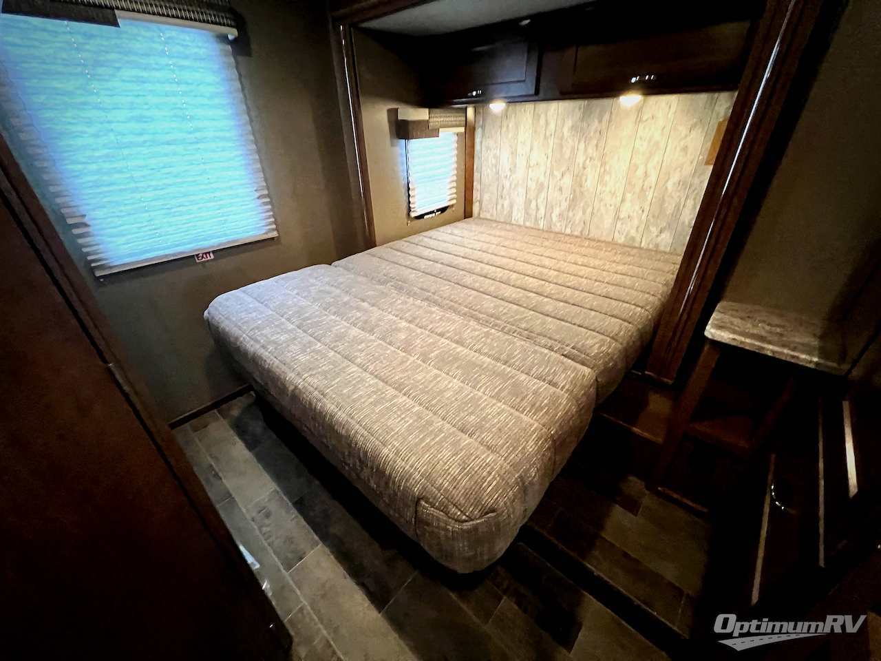 2019 Winnebago Outlook 22C Photo 16