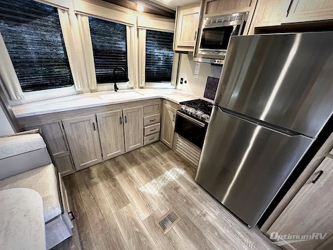 2024 Coachmen Catalina Destination Series 39FKTS RV Photo 2