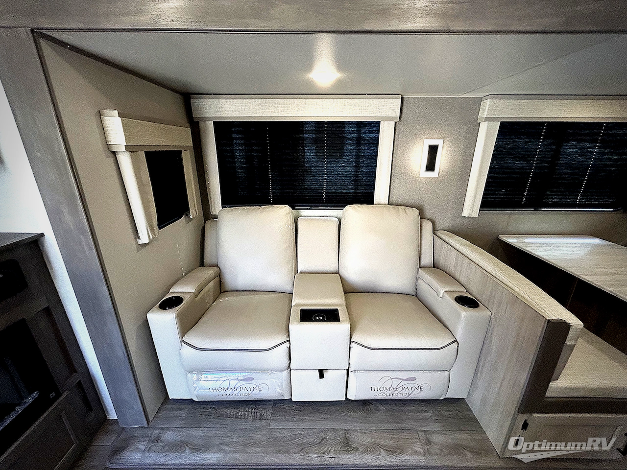 2024 Coachmen Catalina Destination Series 39FKTS Photo 7