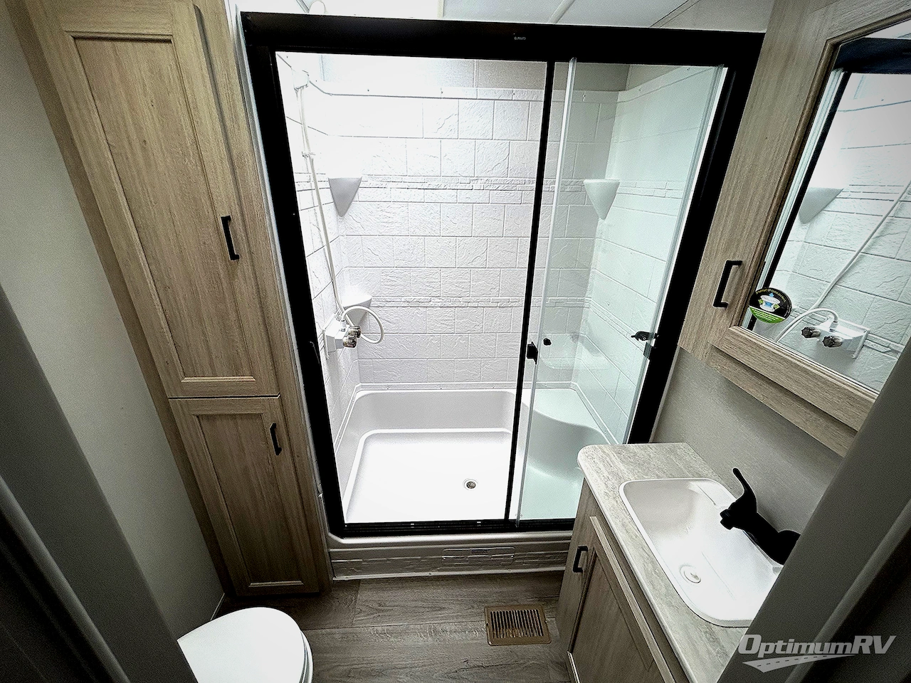 2024 Coachmen Catalina Destination Series 39FKTS Photo 13