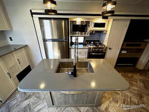 2023 Palomino Puma Destination 37PFL RV Photo 2