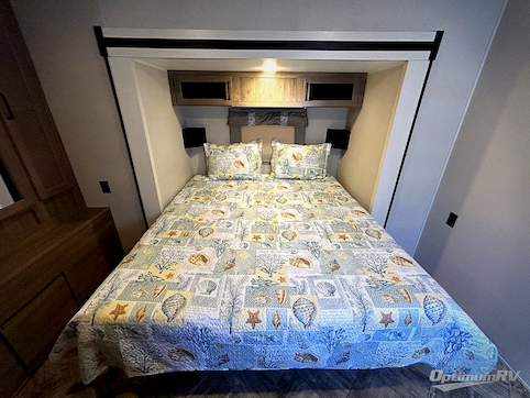 2023 Palomino Puma Destination 37PFL RV Photo 4