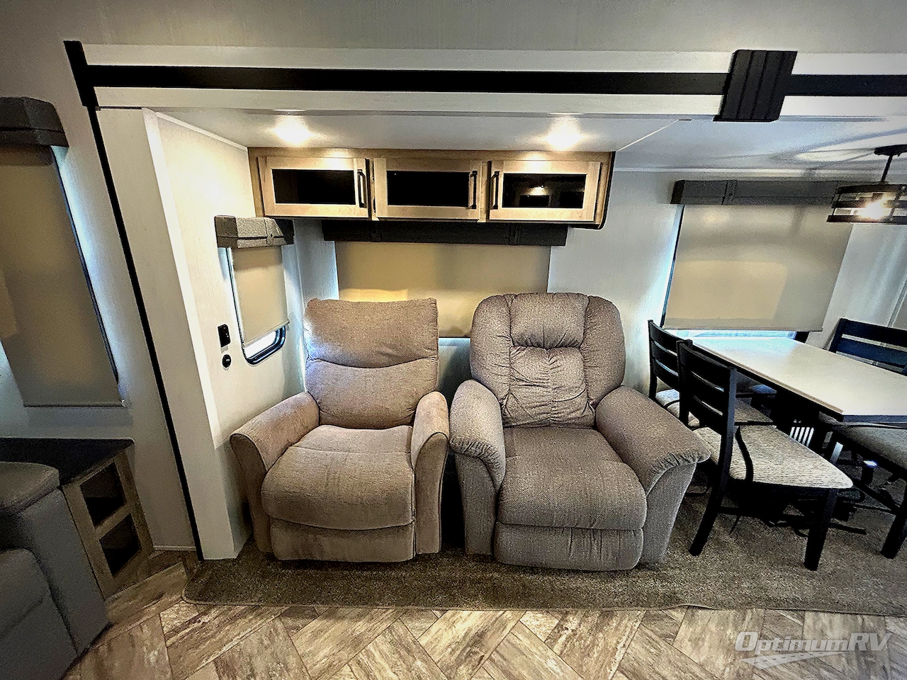 2023 Palomino Puma Destination 37PFL Photo 10