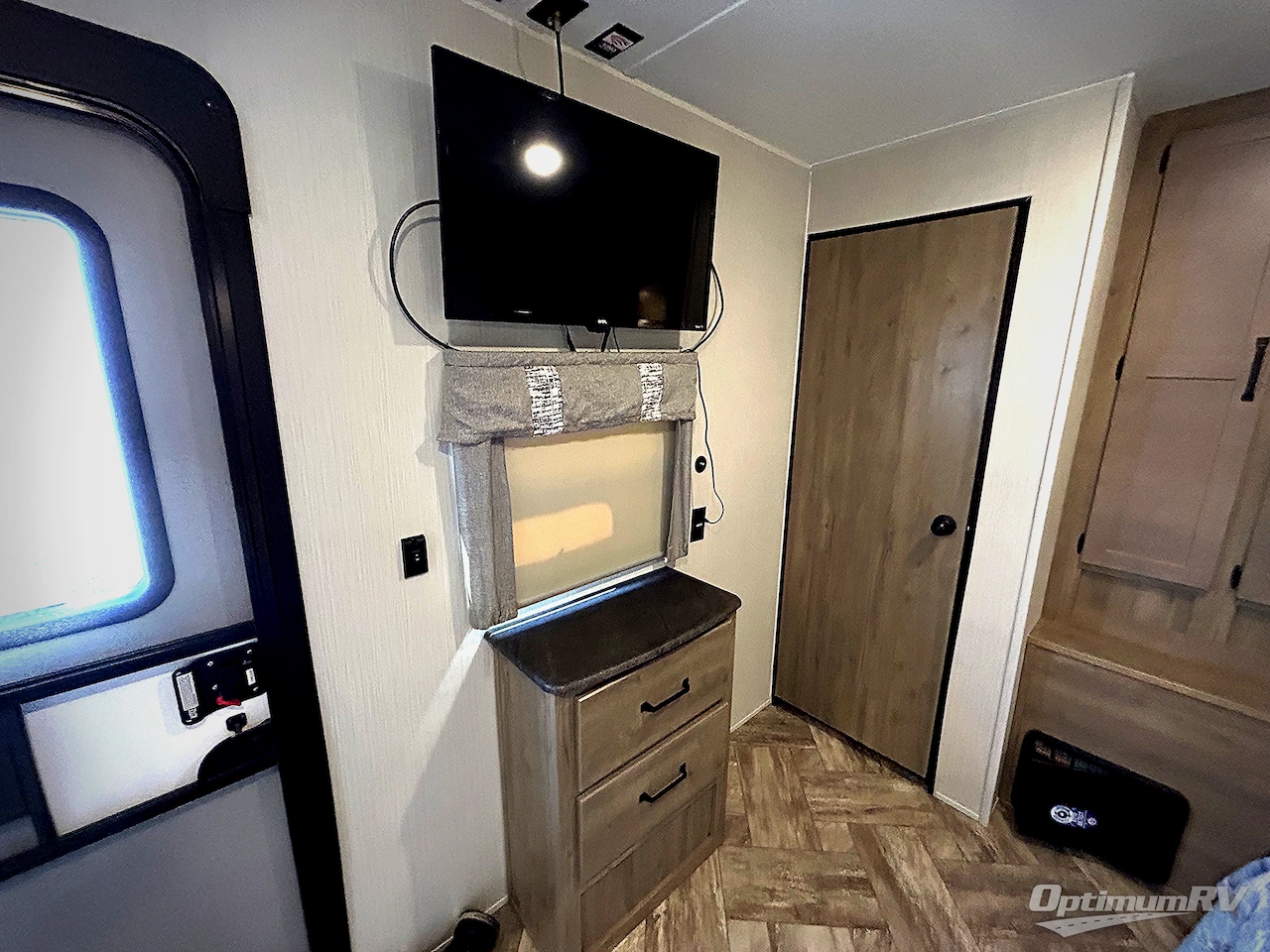 2023 Palomino Puma Destination 37PFL Photo 19