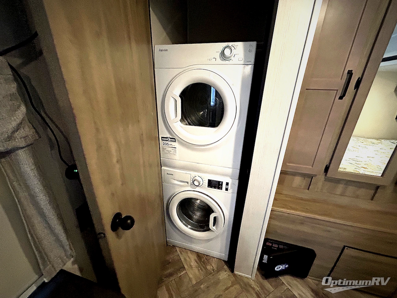 2023 Palomino Puma Destination 37PFL Photo 18