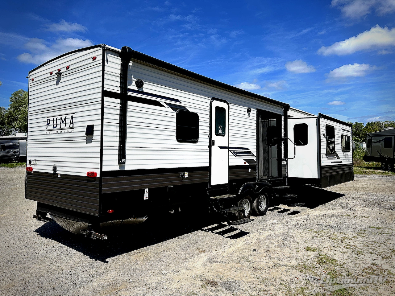 2023 Palomino Puma Destination 37PFL Photo 2