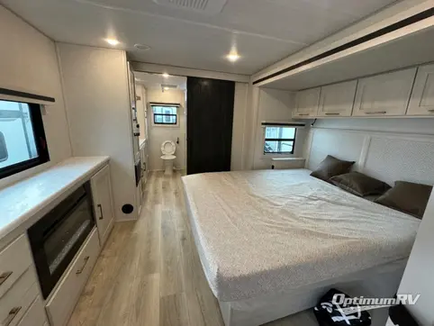 2025 Forest River Grand Surveyor 268FKBS RV Photo 4