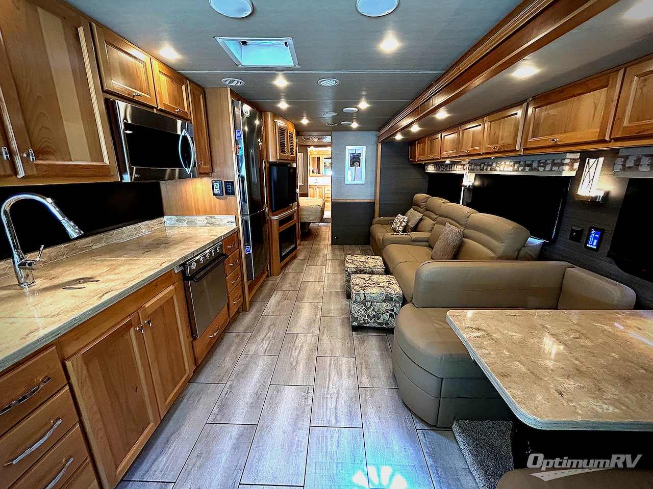 2022 Tiffin Allegro RED 340 38LL Photo 2