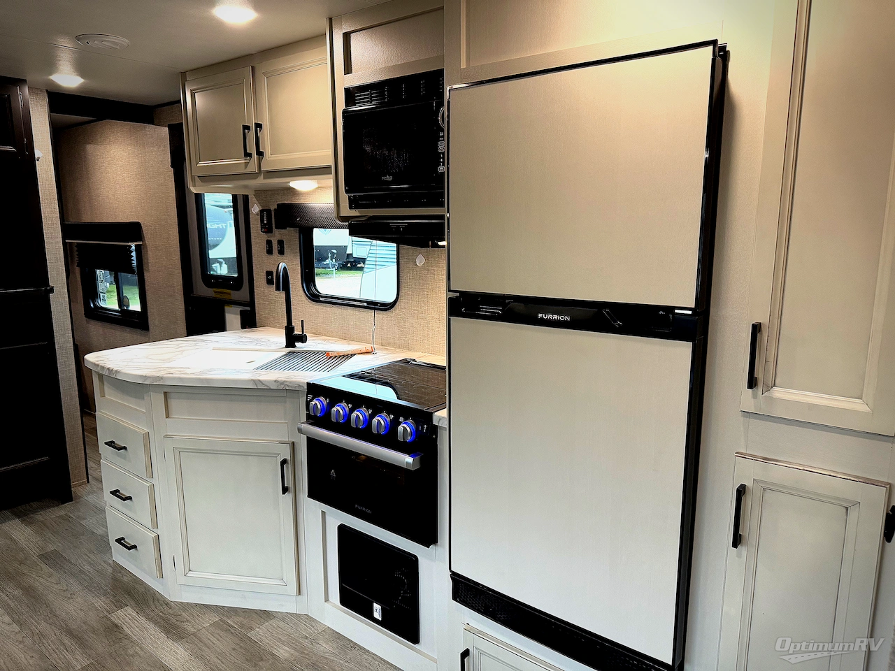 2023 Jayco Jay Flight 324BDS Photo 5